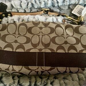 Brand new with tags small Coach purse 40024 BKHMA